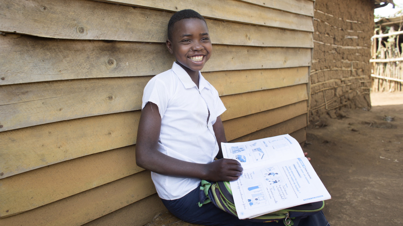 Christina at school - Lent 2020 - WEE BOX - DRC