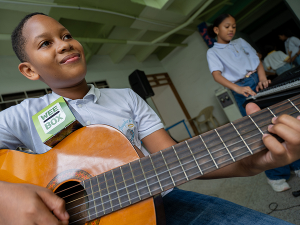 Children of Colombia dn WEE BOX