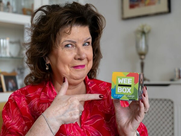Elaine C Smith 2 WEE BOX 2025